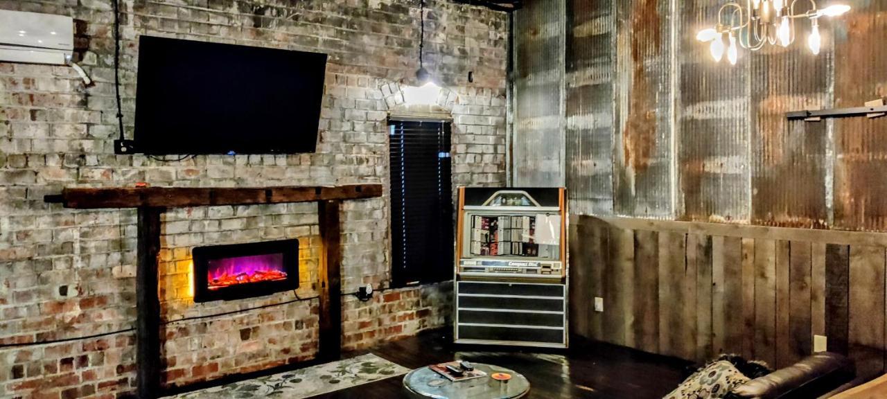 Hocking Hills Rusty Lofts Apartment Лоуган Екстериор снимка