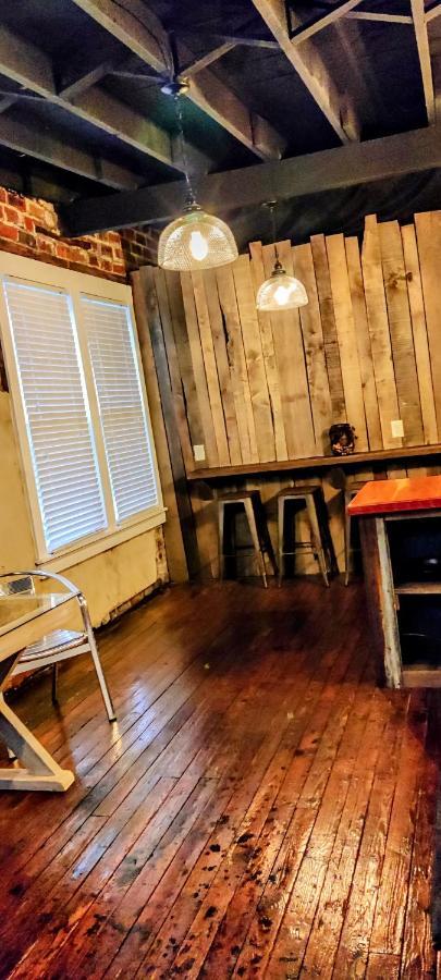 Hocking Hills Rusty Lofts Apartment Лоуган Екстериор снимка